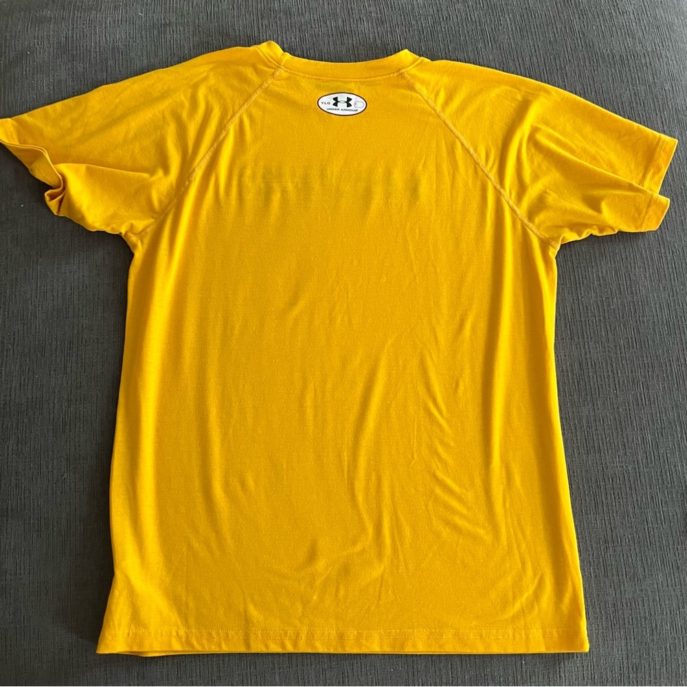 3! Boys UNDER ARMOUR Original Tees 2 Black & 1 Yellow Gold Size Large - Picture 11 of 16